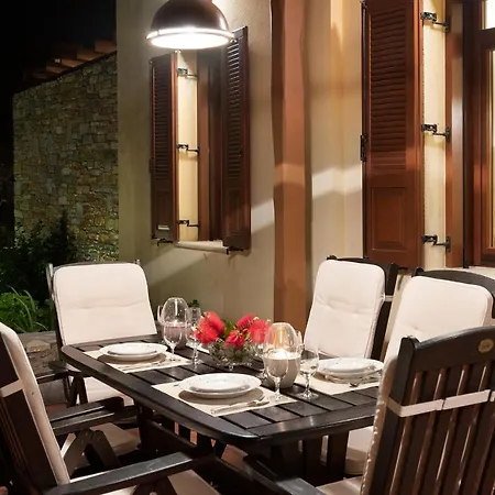 Marianthi Syros, 4-bedroom With Garden, 2km Form The Sea Villa *