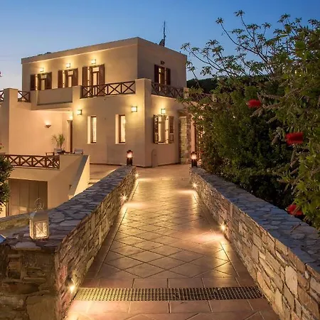 Marianthi Syros, 4-bedroom With Garden, 2km Form The Sea Villa *